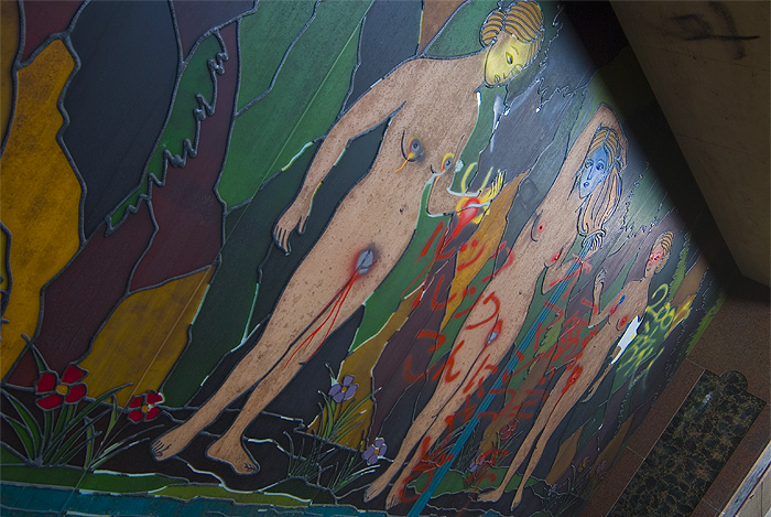 queen chateau soapland haikyo urban exploring